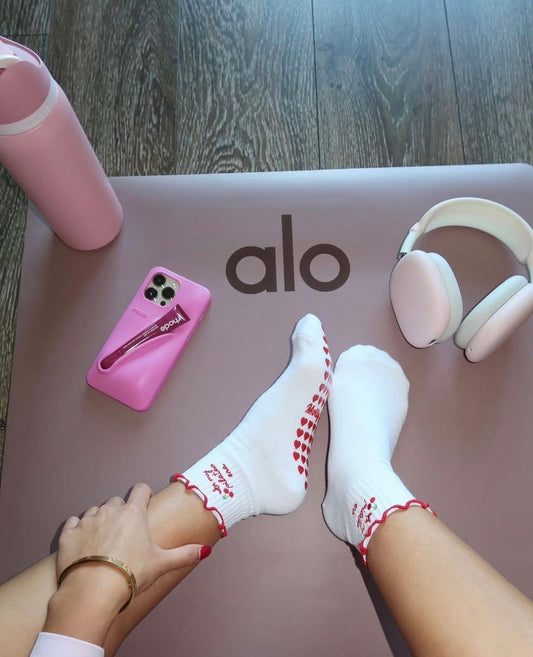 How to Choose the Best Non-Slip Socks for Workouts (Complete Buying Guide)