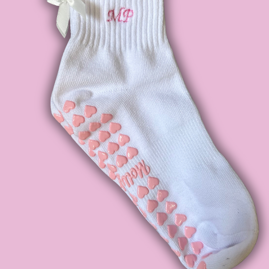White ruffle grip socks