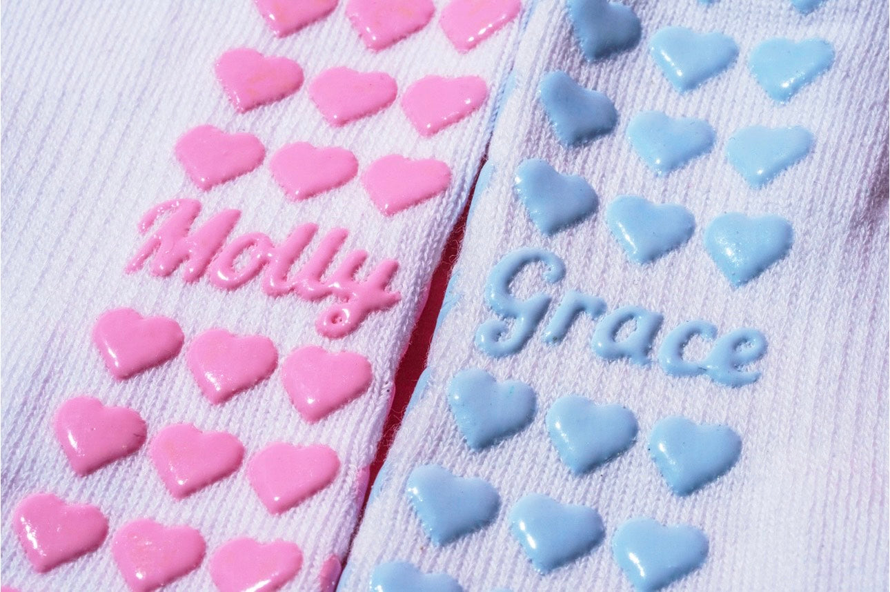 Heart grip coquette socks