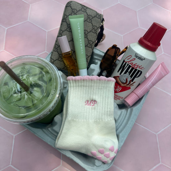 Cream initial grip socks