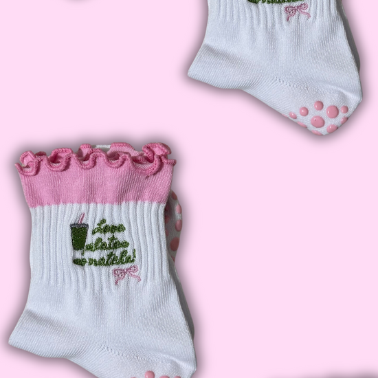 Ruffled pink matcha socks